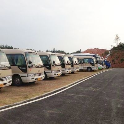 近代的なデザイン 敷地内 敷地内 敷地内 敷地内 敷地内 敷地内 敷地内