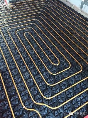 450*450*25MM 床の下熱隔熱水システム エネルギー効率の向上